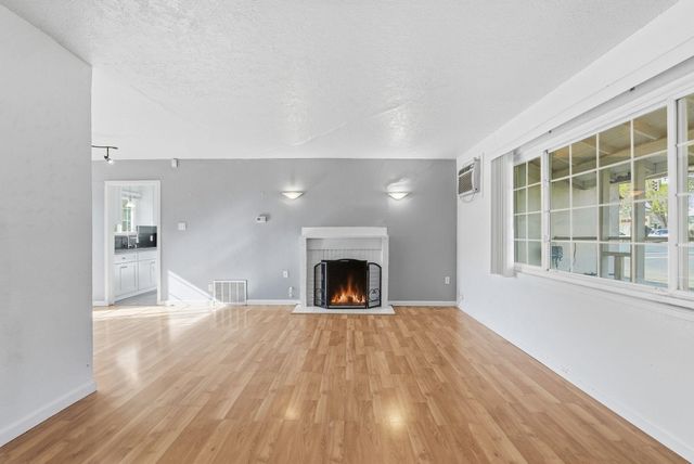 10 E Vivian Dr, Pleasant Hill, CA 94523