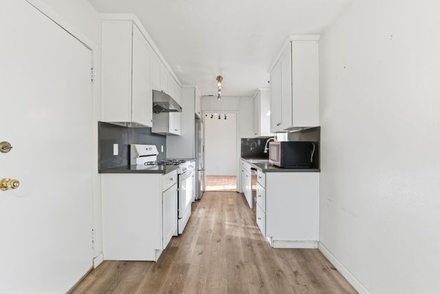 10 E Vivian Dr, Pleasant Hill, CA 94523