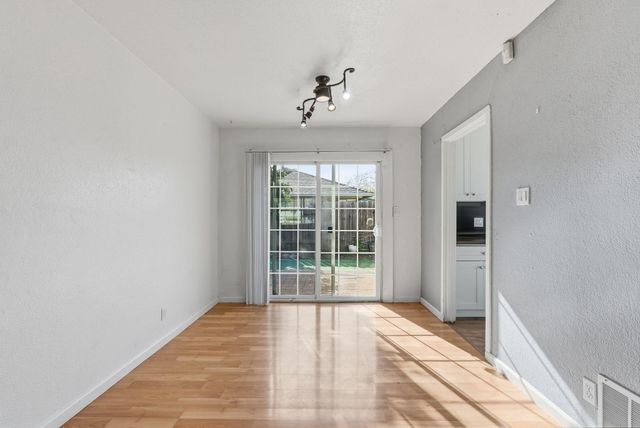 10 E Vivian Dr, Pleasant Hill, CA 94523