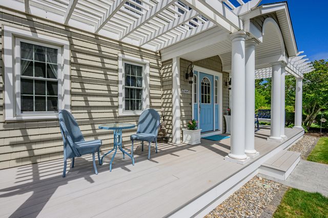 91 Williston Road, Sagamore Beach, MA 02562