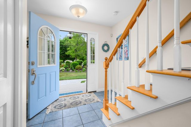 91 Williston Road, Sagamore Beach, MA 02562