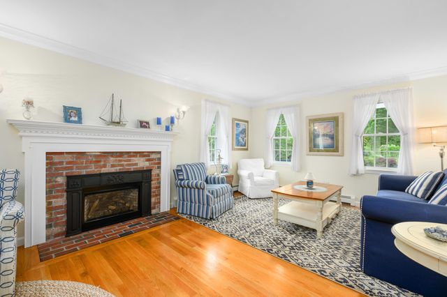 91 Williston Road, Sagamore Beach, MA 02562
