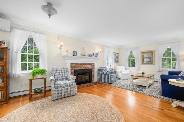 91 Williston Road, Sagamore Beach, MA 02562