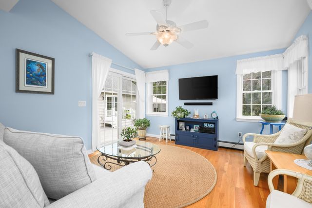 91 Williston Road, Sagamore Beach, MA 02562