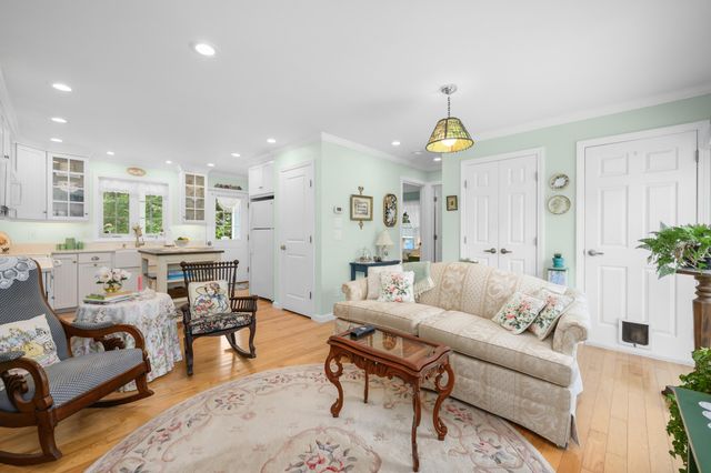 91 Williston Road, Sagamore Beach, MA 02562
