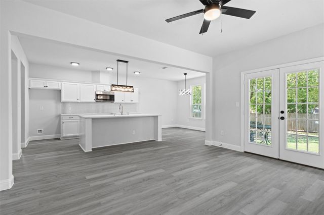 743 Ella Avenue, Dallas, TX 75217