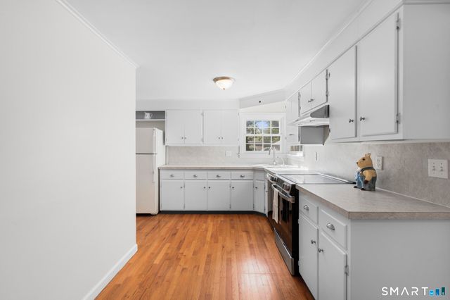 12 Palmer Woods Circle, Branford, CT 06405