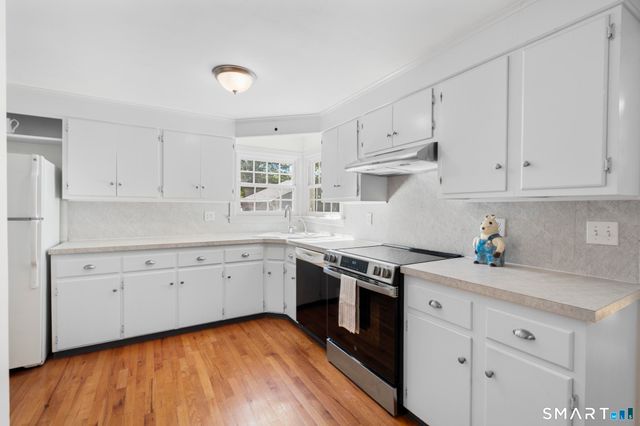 12 Palmer Woods Circle, Branford, CT 06405