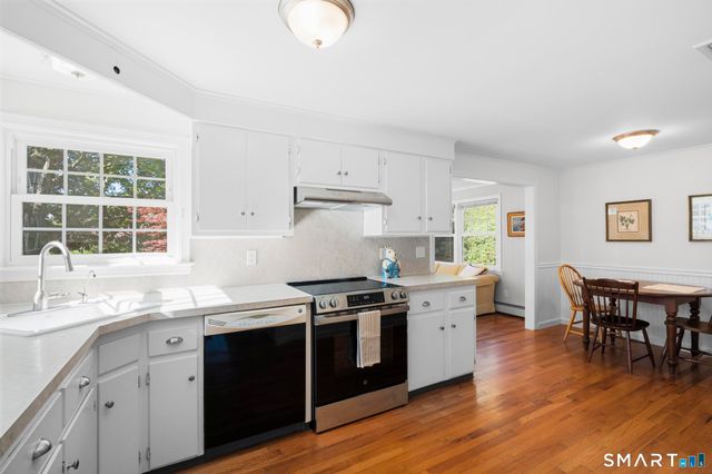 12 Palmer Woods Circle, Branford, CT 06405