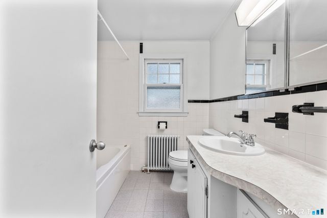 12 Palmer Woods Circle, Branford, CT 06405