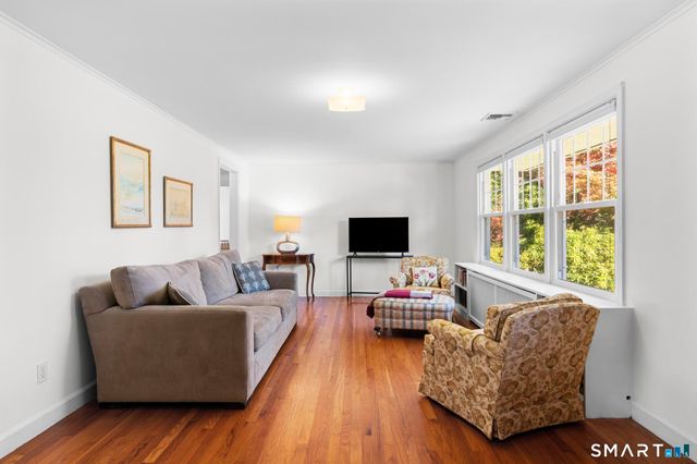 12 Palmer Woods Circle, Branford, CT 06405