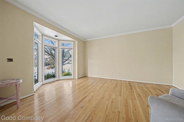 41714 Dukesbury Court, Novi, MI 48375