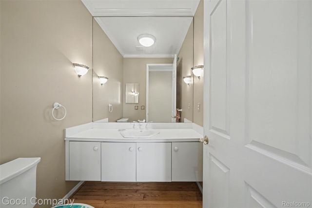 41714 Dukesbury Court, Novi, MI 48375