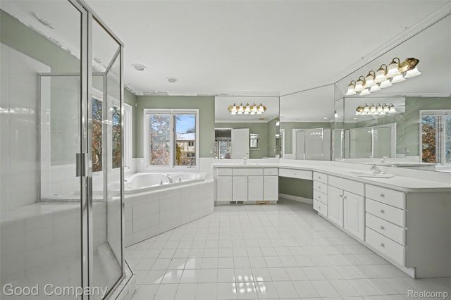 41714 Dukesbury Court, Novi, MI 48375