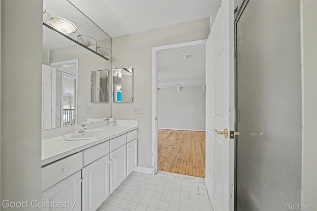 41714 Dukesbury Court, Novi, MI 48375