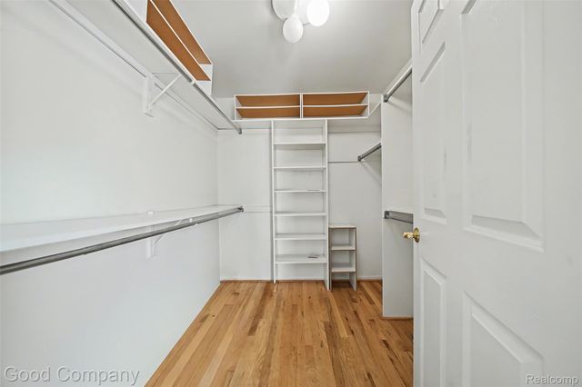 41714 Dukesbury Court, Novi, MI 48375