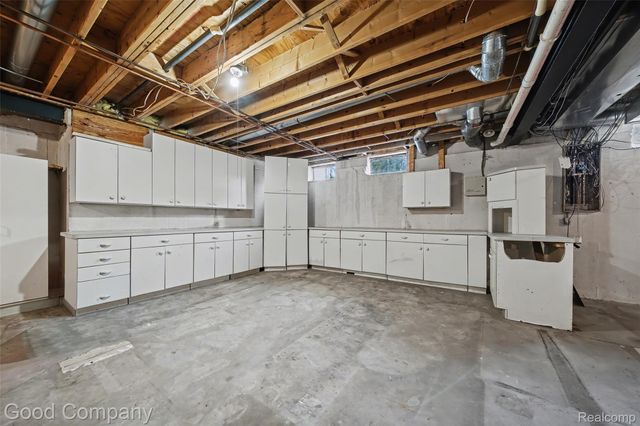 41714 Dukesbury Court, Novi, MI 48375