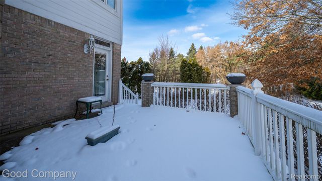 41714 Dukesbury Court, Novi, MI 48375