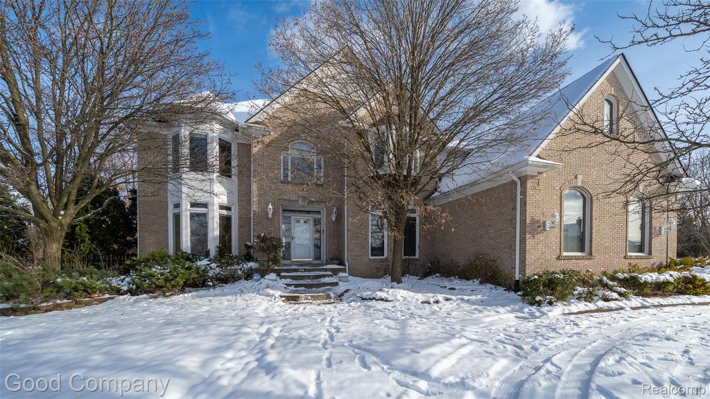 41714 Dukesbury Court, Novi, MI 48375