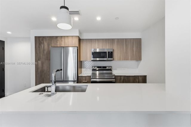 697 N Miami Avenue 1810, Miami, FL 33136