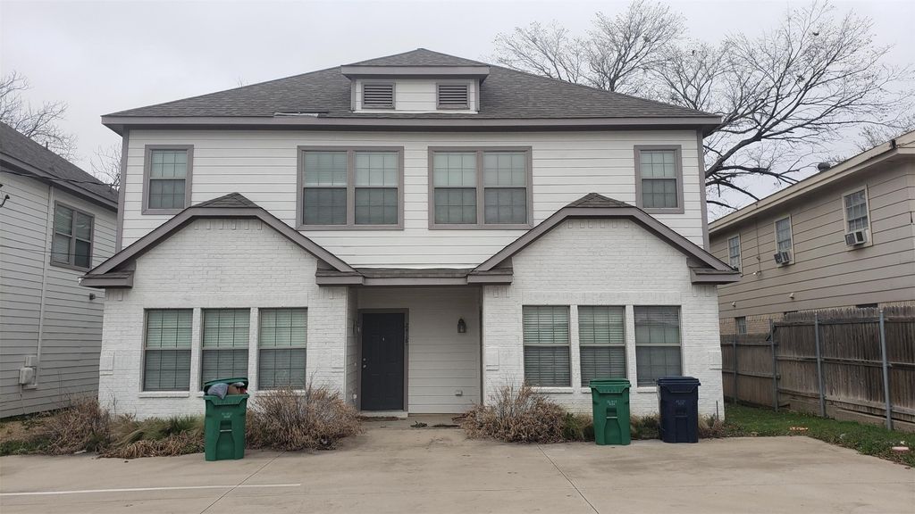 2418 W Prairie Street 1, Denton, TX 76201