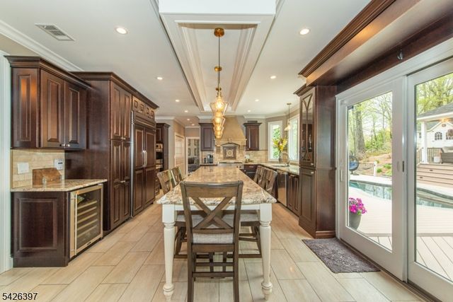 11 Surrey Ln, Sparta Twp., NJ 07871