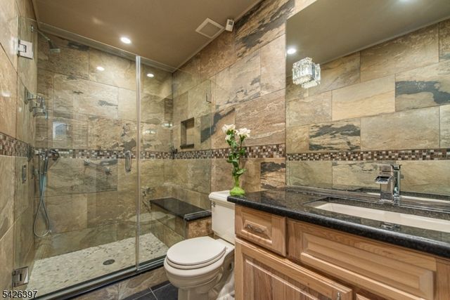 11 Surrey Ln, Sparta Twp., NJ 07871