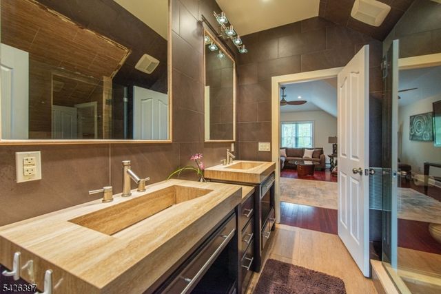 11 Surrey Ln, Sparta Twp., NJ 07871