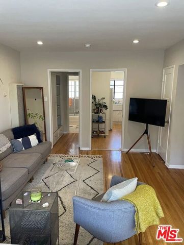 940 Hammond Street 4, West Hollywood, CA 90069