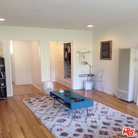 940 Hammond Street 4, West Hollywood, CA 90069