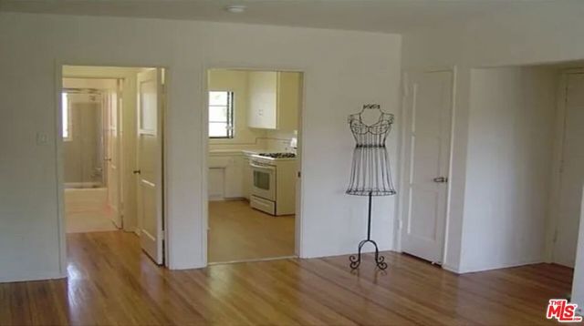 940 Hammond Street 4, West Hollywood, CA 90069