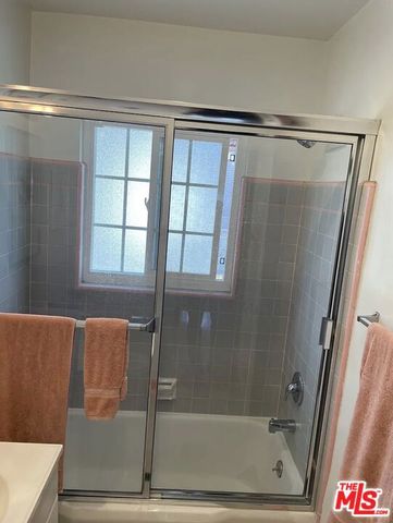 940 Hammond Street 4, West Hollywood, CA 90069