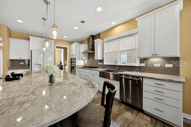 801 Village Green Ln, Okatie, SC 29909