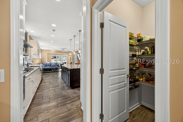 801 Village Green Ln, Okatie, SC 29909