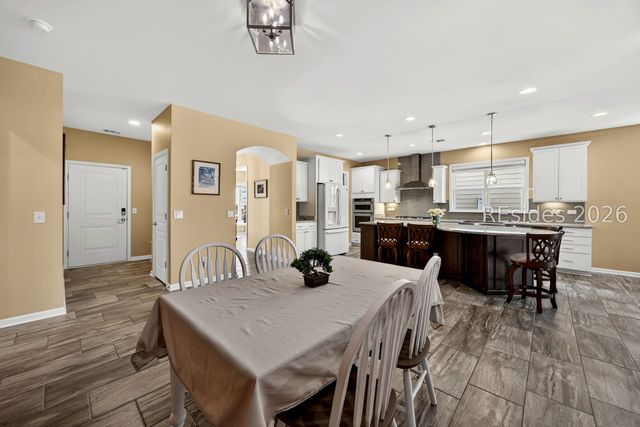 801 Village Green Ln, Okatie, SC 29909