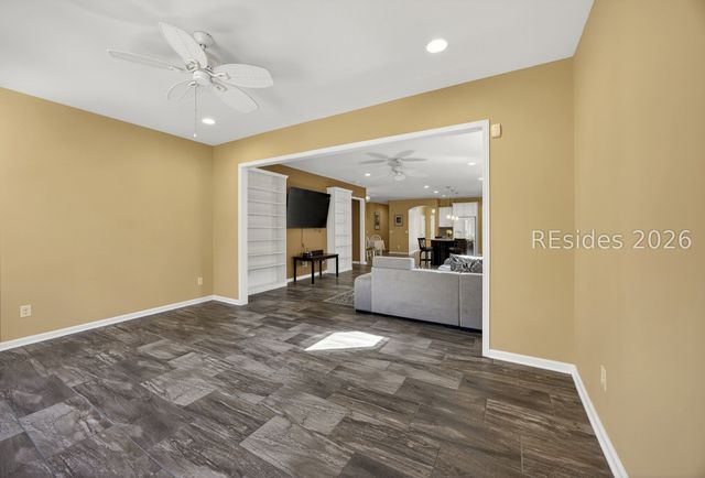 801 Village Green Ln, Okatie, SC 29909