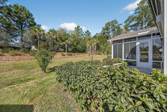 801 Village Green Ln, Okatie, SC 29909