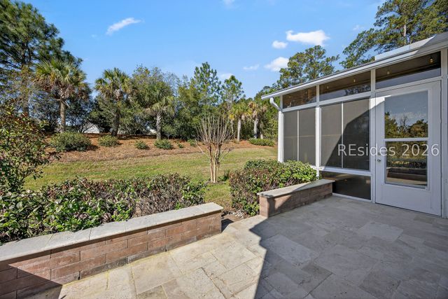 801 Village Green Ln, Okatie, SC 29909