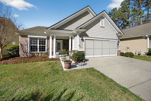 801 Village Green Ln, Okatie, SC 29909