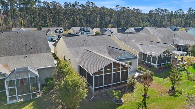 801 Village Green Ln, Okatie, SC 29909