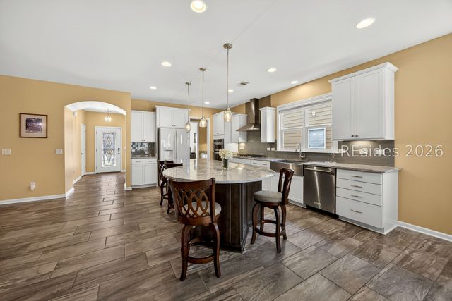 801 Village Green Ln, Okatie, SC 29909