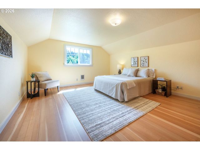 2718 MADISON St, Eugene, OR 97405