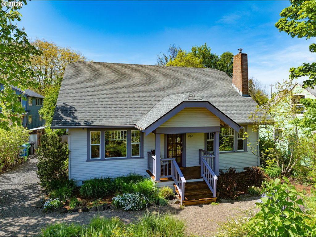 2718 MADISON St, Eugene, OR 97405