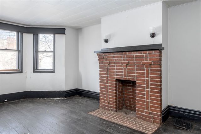 2114 Perrysville Ave, Perry Hilltop, PA 15214