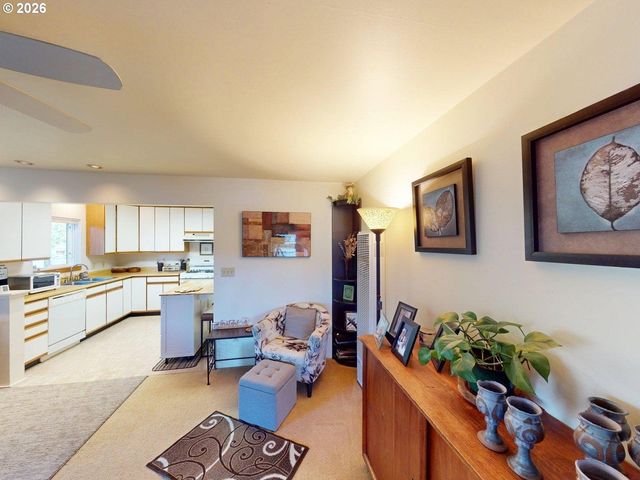 99270 WINCHUCK RIVER Rd, Brookings, OR 97415