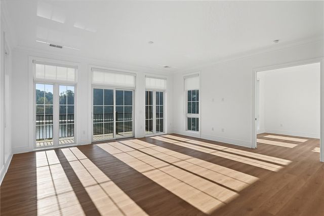 1 1st Street 407, Oakmont, PA 15139