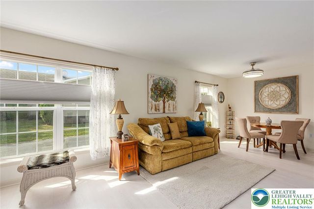 677 Biltmore Avenue, Easton, PA 18040