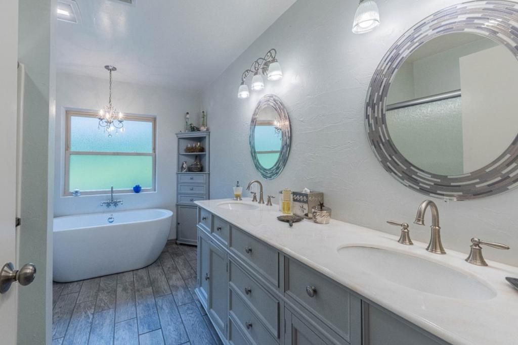 Image 28 of property listing at 17633 Pond Derosa, Salinas, CA 93907