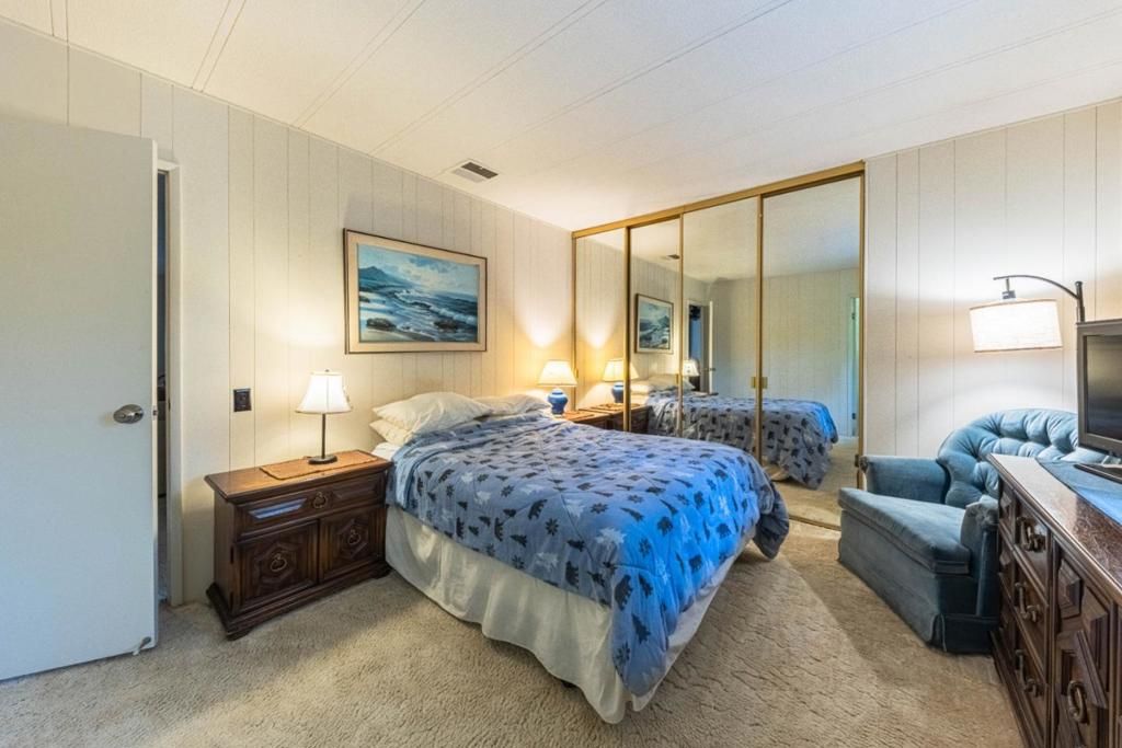 Image 32 of property listing at 17633 Pond Derosa, Salinas, CA 93907