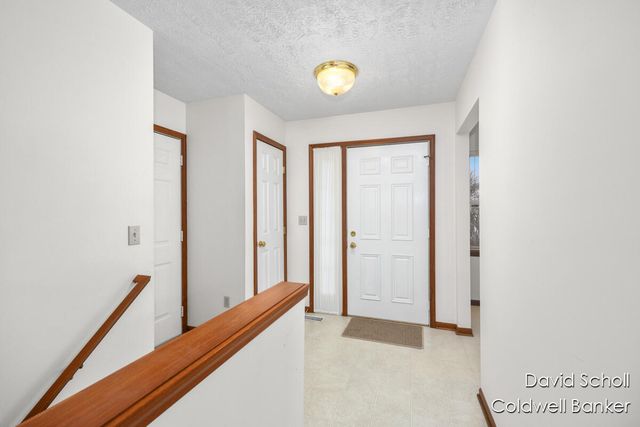 3058 Windcrest Way, Grand Rapids, MI 49525